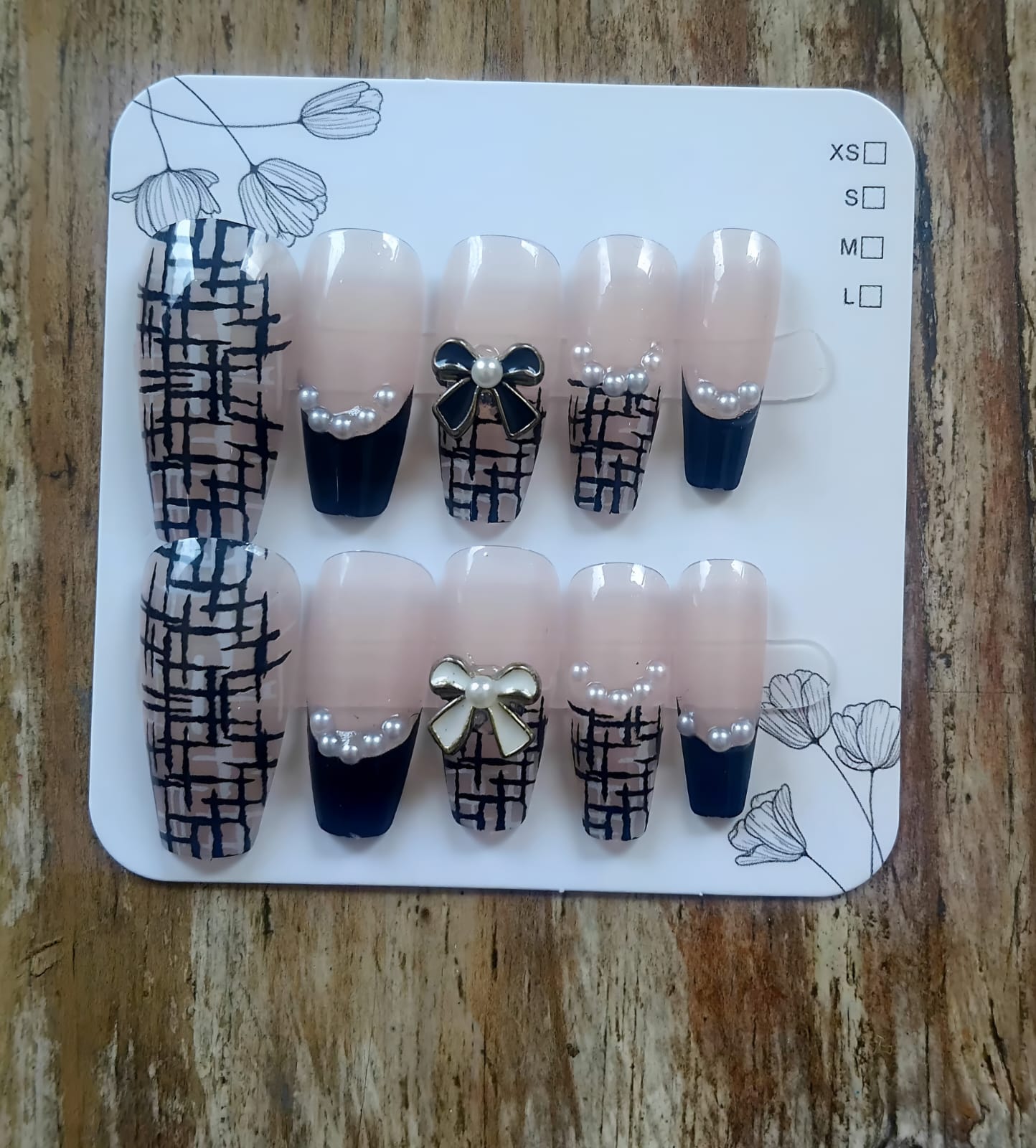 Noir Ribbon Dreams Gal